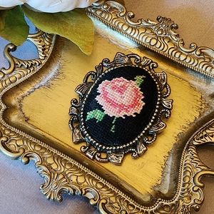 Vintage Embroidered Rose Brooch in Brass Colored Metal
